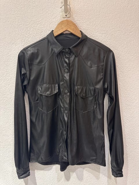Camisa cuero